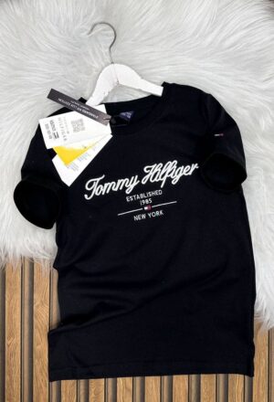 بلوزة Tommy